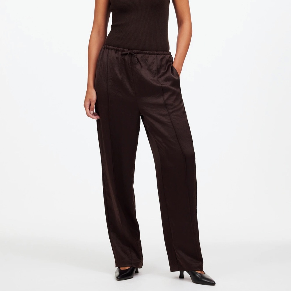 Madewell Petite Pintucked Slim Satin Pull on Pants Dark Carob/ Dark Brown